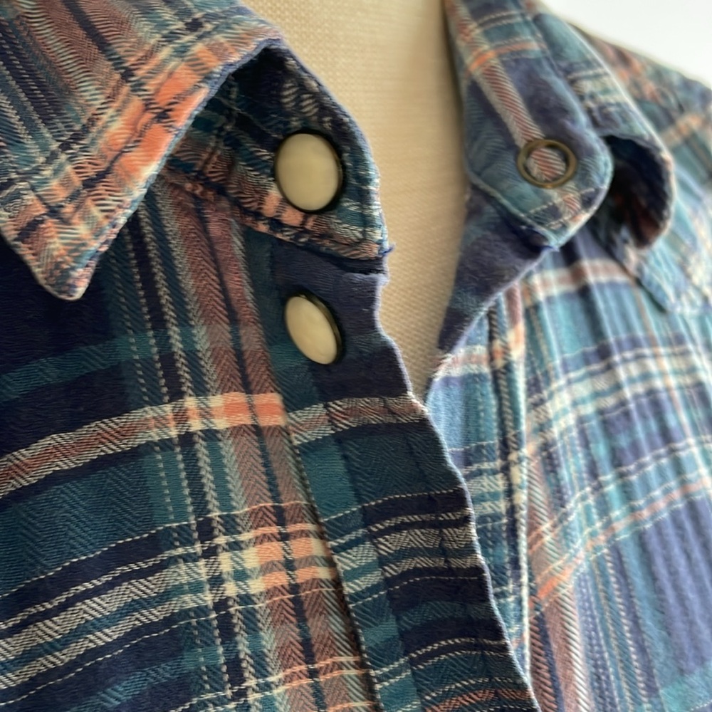 American Eagle Pearl Snap Boyfriend Flannel Shirt - Picture 3 of 5